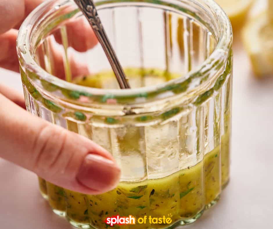 Quick Homemade Italian Dressing: Your Busy Weeknight Hero